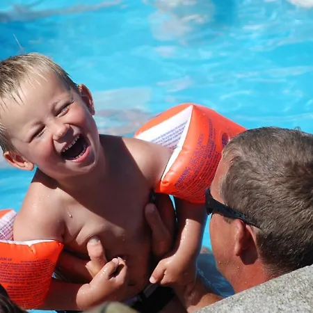 Hytteby - - Thy مكان تخييم 2*